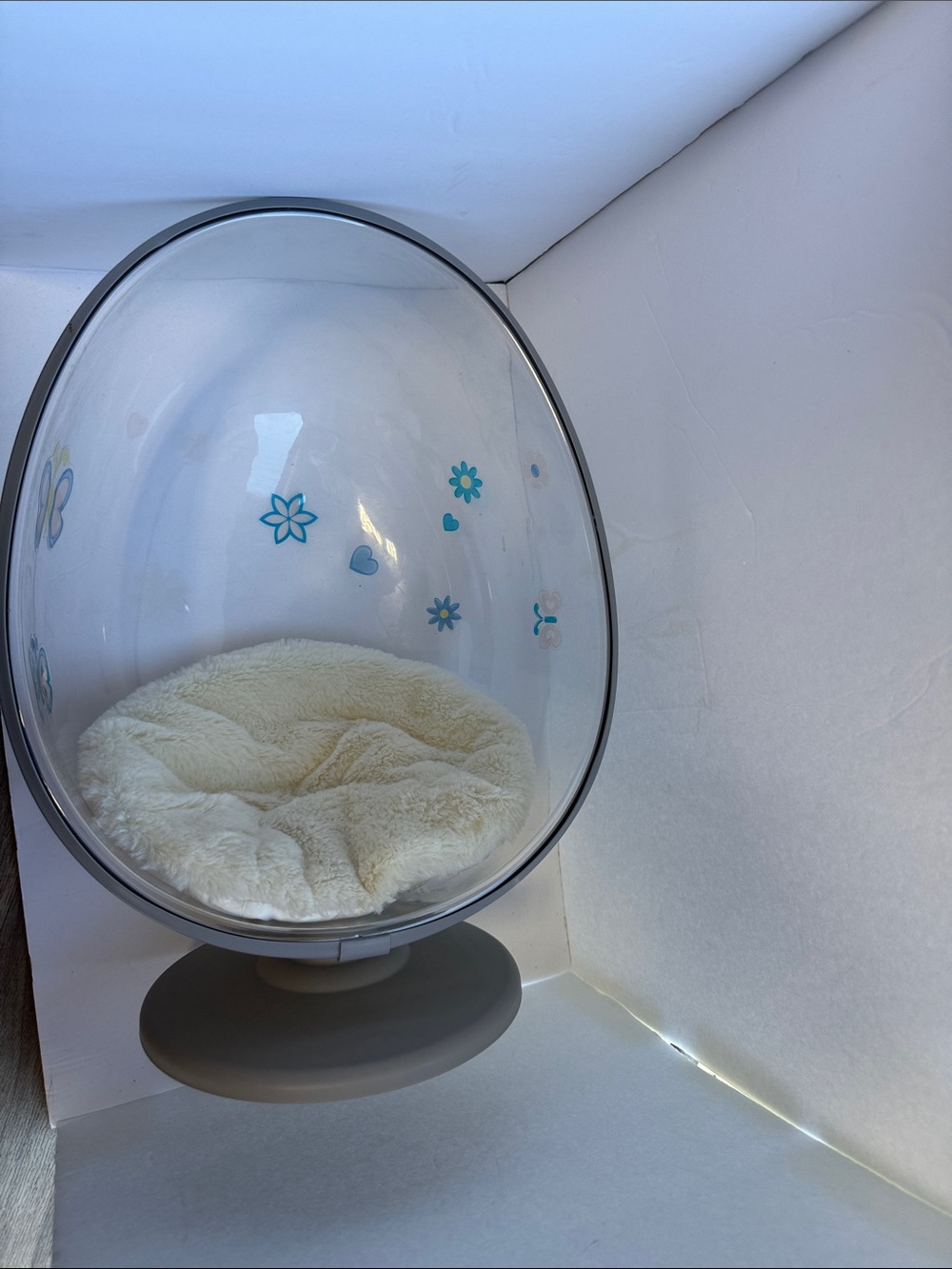 Clear Oval Bubble Pet Bed with Plush Cushion - Blue Flower Accents